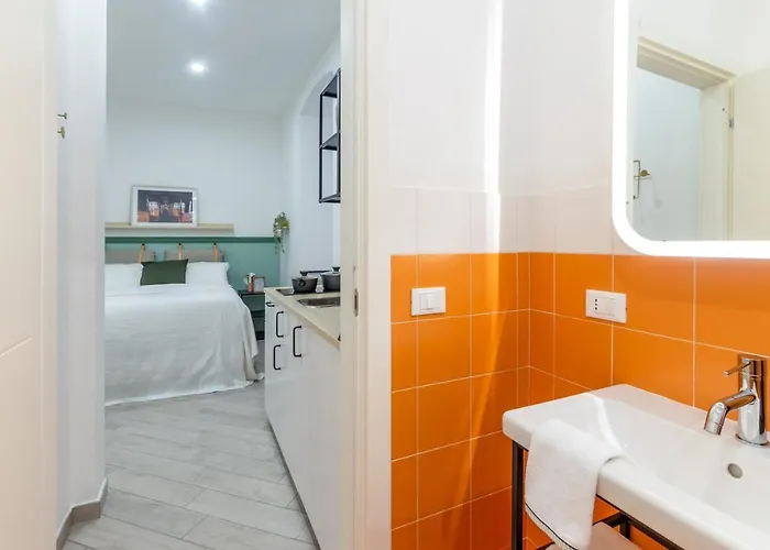 Lovely And Tiny Pied-a-terre In The Center Apartament Triest